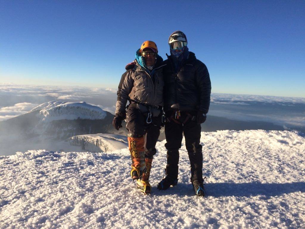 Cumbre Cotopaxi Escalada en Ecuador HighSummits