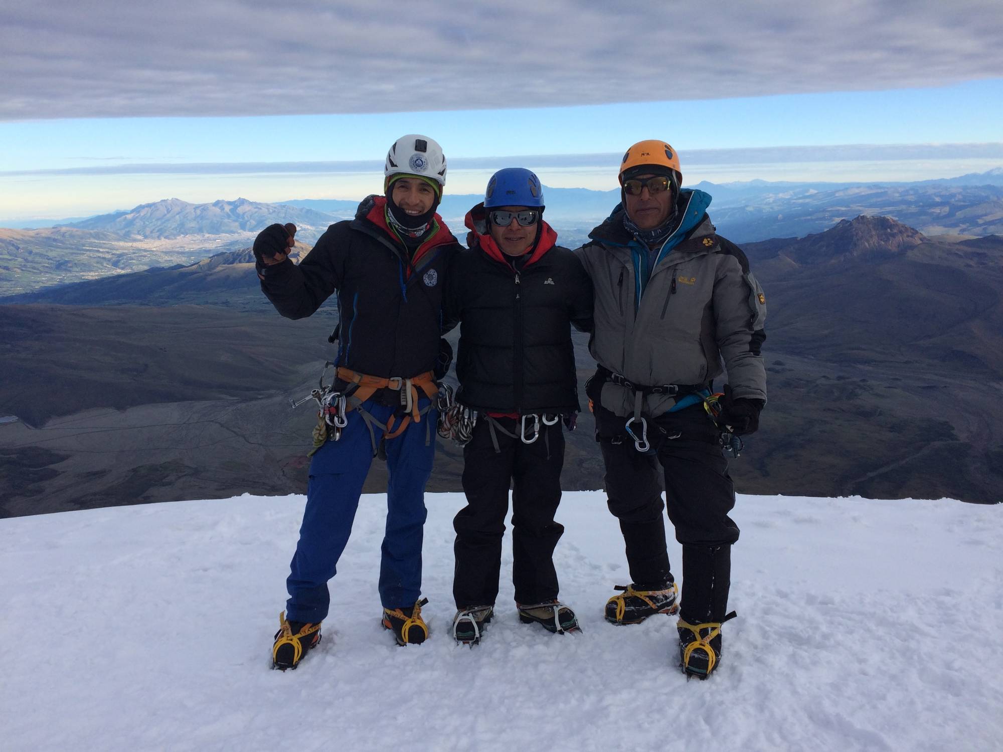 Escalada Iliniza Norte, ascensiones en Ecuador con guías de montaña - HighSummits